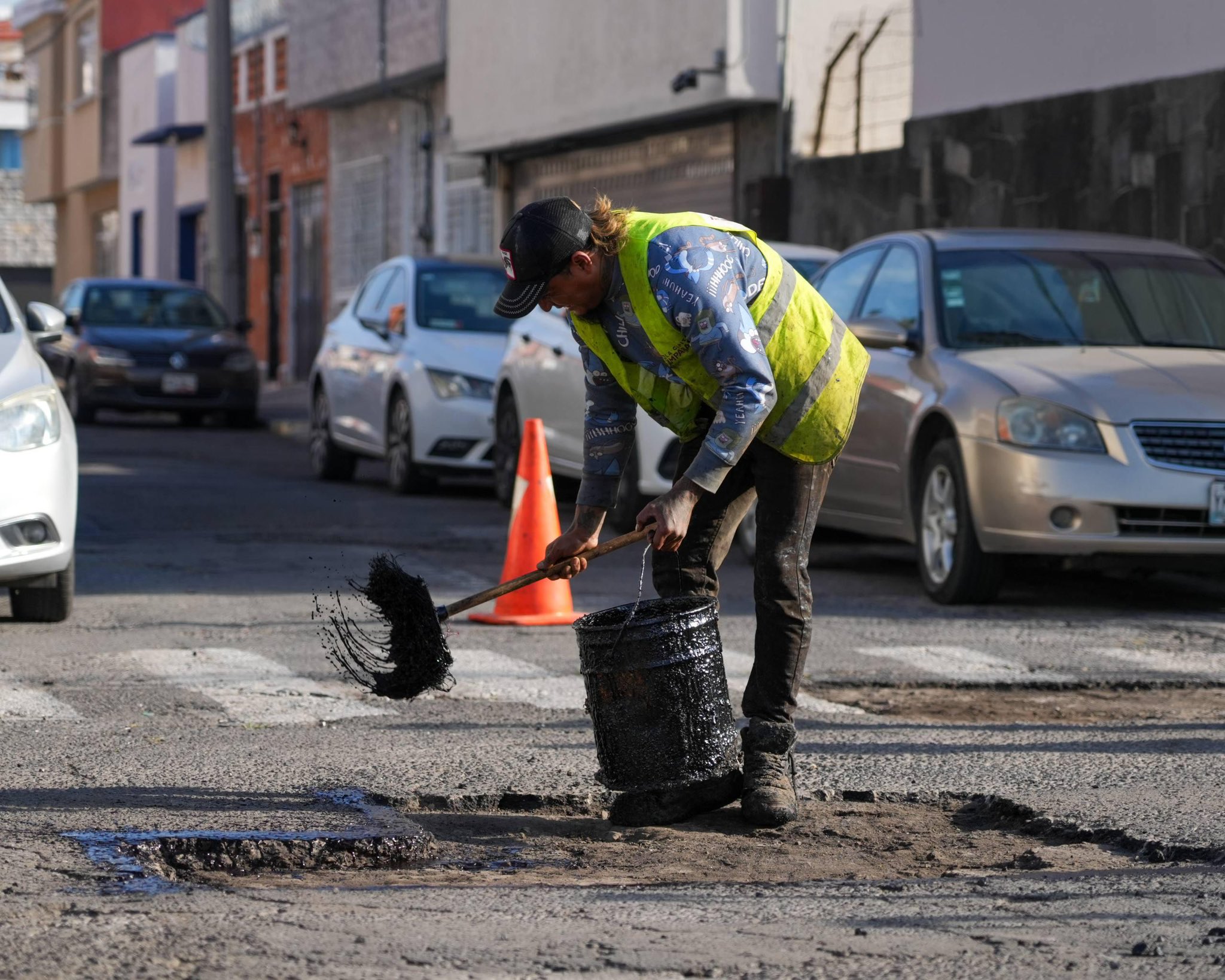 Trabajos de bacheo con Pepe Chedraui