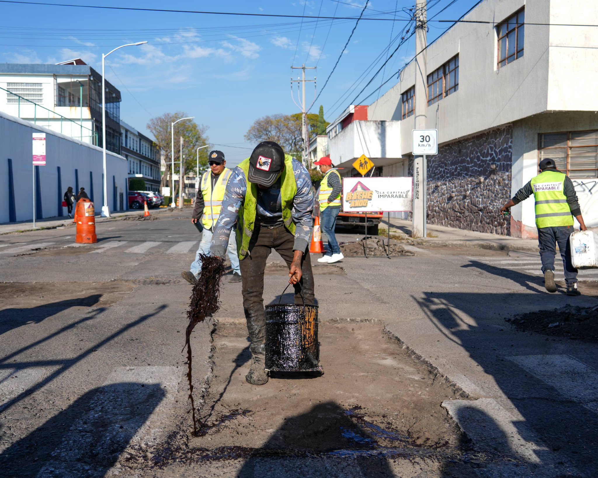 Trabajos de bacheo con Pepe Chedraui