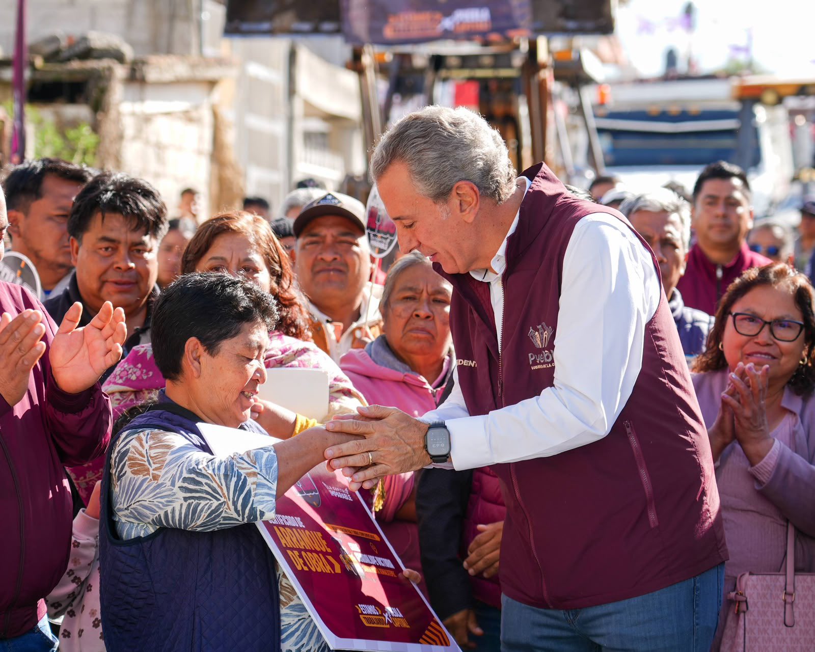 Pepe Chedraui inicia rehabilitación de calle Guadalupe Victoria en Xonacatepec