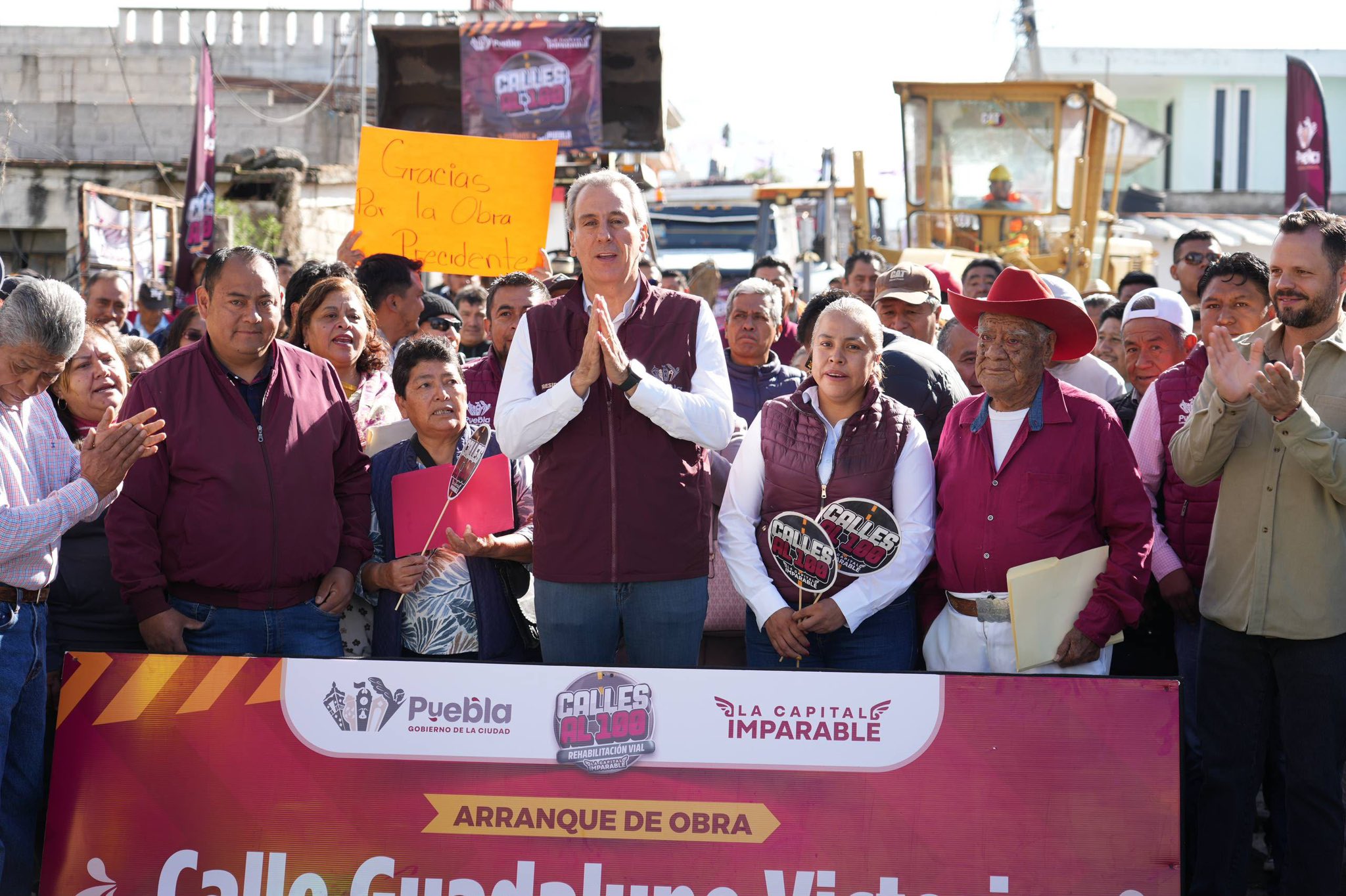 Pepe Chedraui inicia rehabilitación de calle Guadalupe Victoria en Xonacatepec